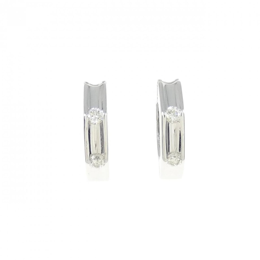 K18WG DIAMOND EARRINGS: K18WG Diamond Earrings Brand: Unbranded Type: Diamond Pierce/Earring Material: 18k White Gold, Color: White Gold Size: Approx. height x width: 12.9mm x 2.9mm Accessories: None Accessories Notice: