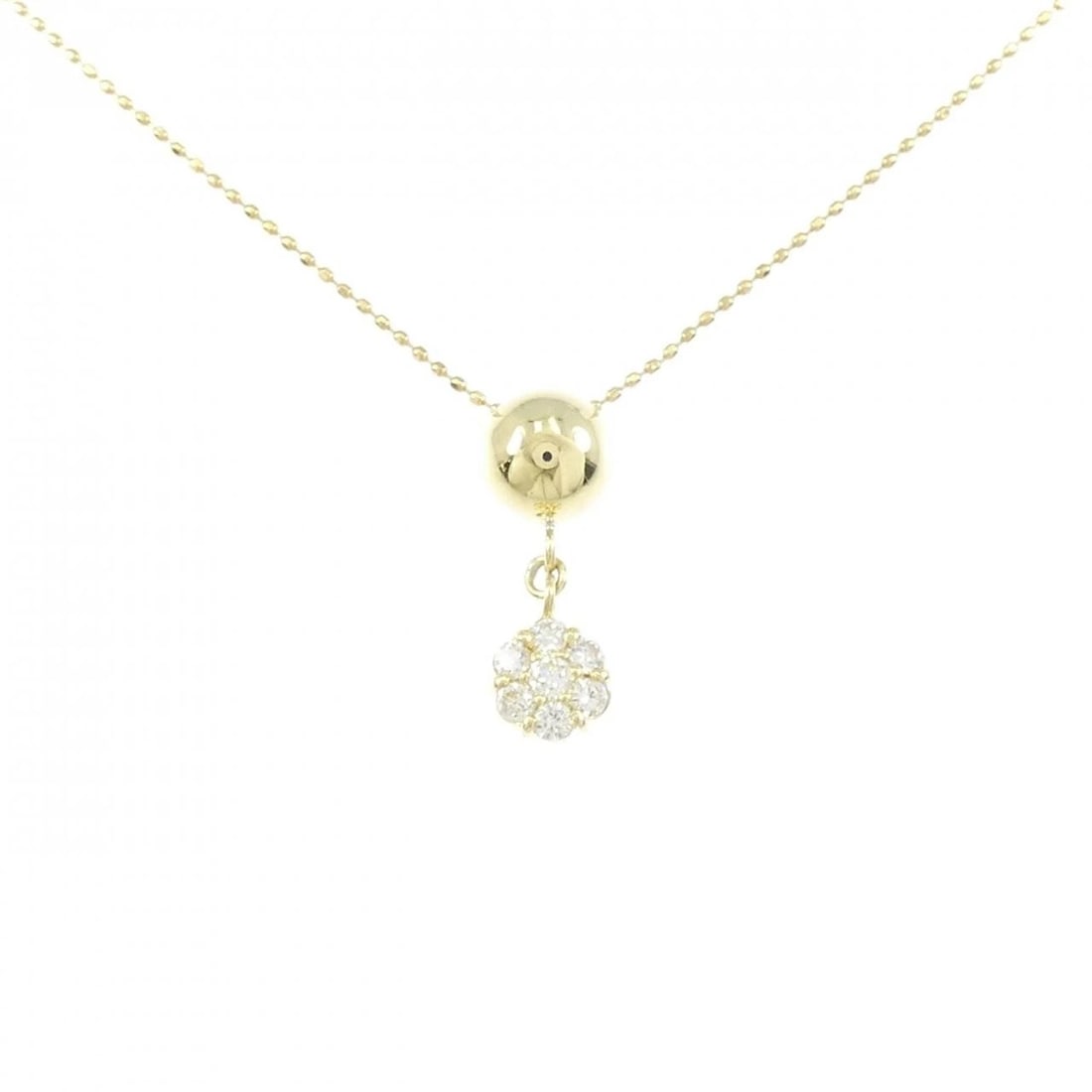 K18YG FLOWER DIAMOND NECKLACE: K18YG Flower Diamond Necklace Brand: Unbranded Type: Diamond Necklace Material: 18K Yellow Gold, Main Stone/Creation Natural Color: Yellow Gold Size: Actual SizePendant length approx. x width