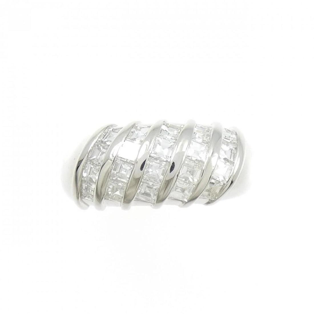 PT900 DIAMOND RING - 2