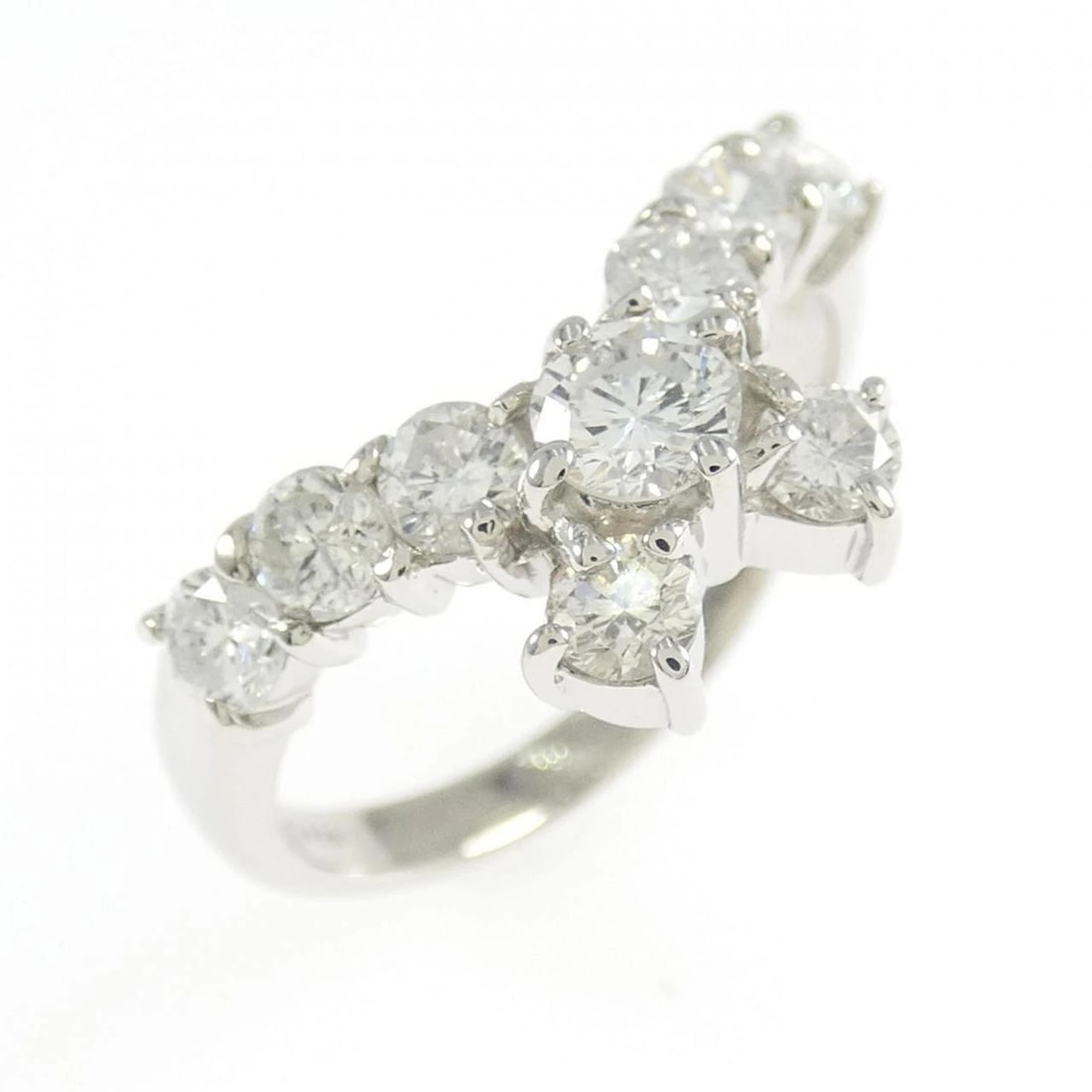 PT900 DIAMOND RING: PT900 Diamond Ring Brand: Unbranded Type: Diamond Ring Material: Platinum900, Main Stone/Creation Natural Color: Platinum Size: US 6 1/4 Accessories: None Accessories Notice: When purchasing