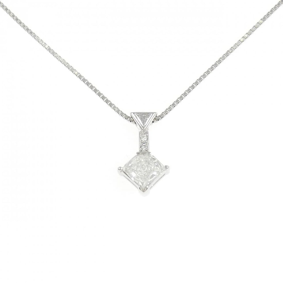 PT900/PT850 DIAMOND NECKLACE: PT900/PT850 Diamond Necklace Brand: Unbranded Type: Diamond Necklace Material: PT900/PT850, Main Stone/Creation Natural Color: Platinum Size: Actual Size Pendant length approx. x width approx.: