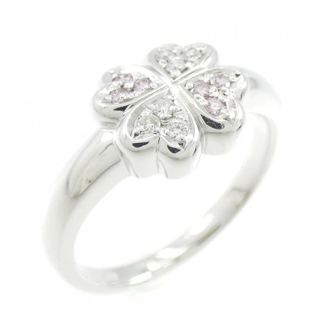 K18WG CLOVER PINK DIAMOND RING: K18WG Clover Pink Diamond Ring Brand: Unbranded Type: pink diamond ring Material: 18k White Gold, Main Stone/Creation Natural Color: White Gold Size: US 5 1/2 Accessories: None Accessories Notice: