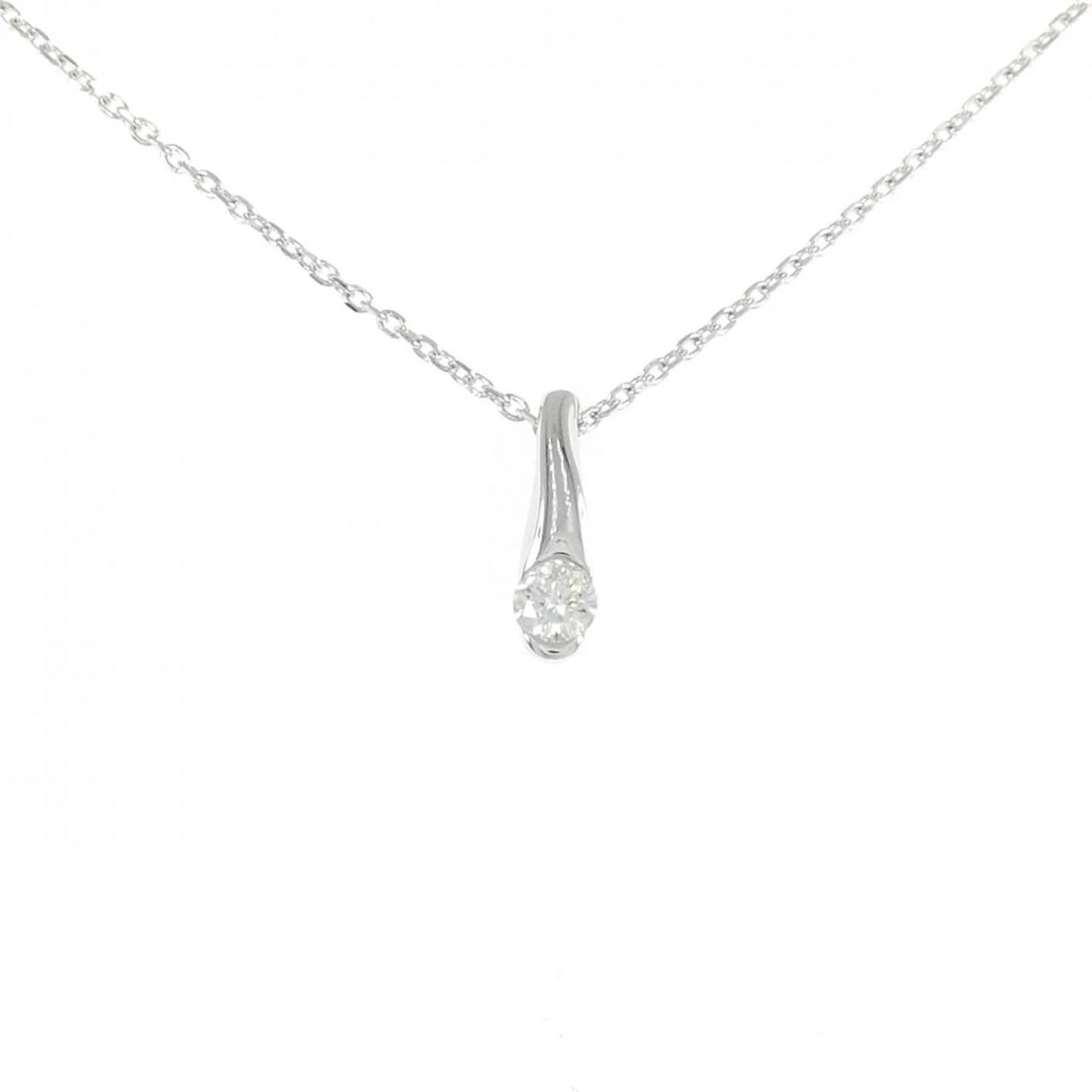 K18WG DIAMOND NECKLACE: K18WG Diamond Necklace Brand: Unbranded Type: Diamond Necklace Material: 18k White Gold, Main Stone/Creation Natural Color: White Gold Size: Actual Size Pendant length approx. x width approx.: