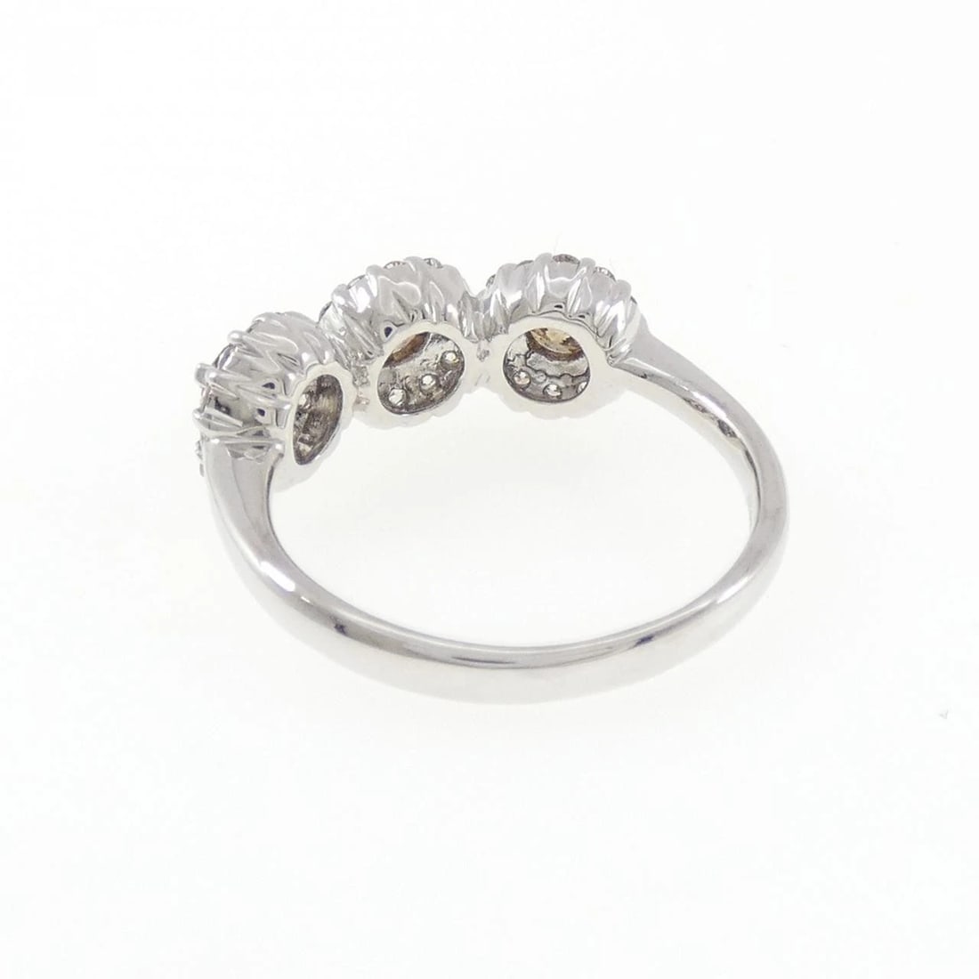K18WG DIAMOND RING - 3