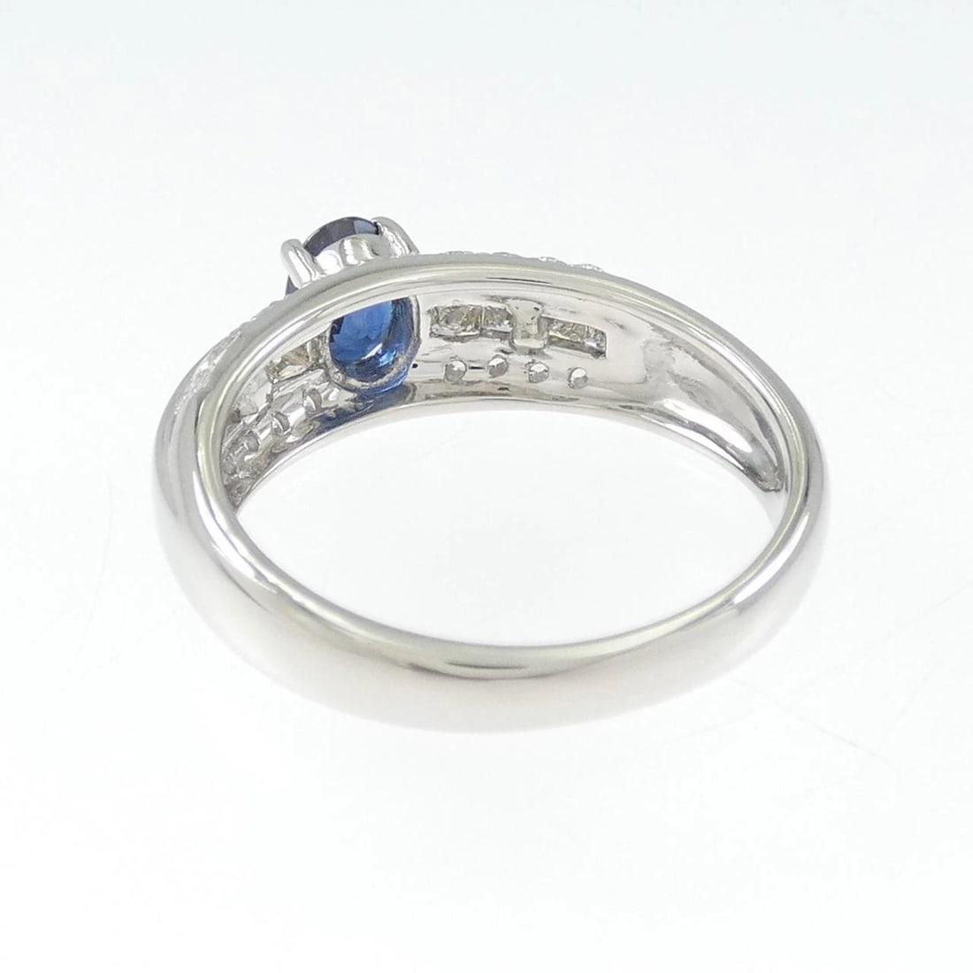 PT900 SAPPHIRE RING - 3