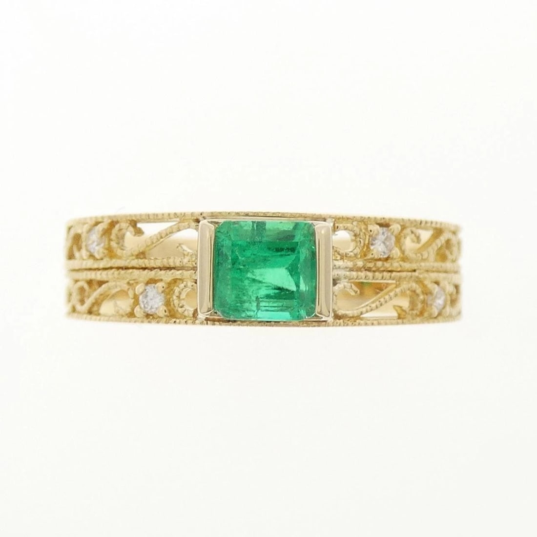 18K YELLOW GOLD EMERALD RING (1 of 2)