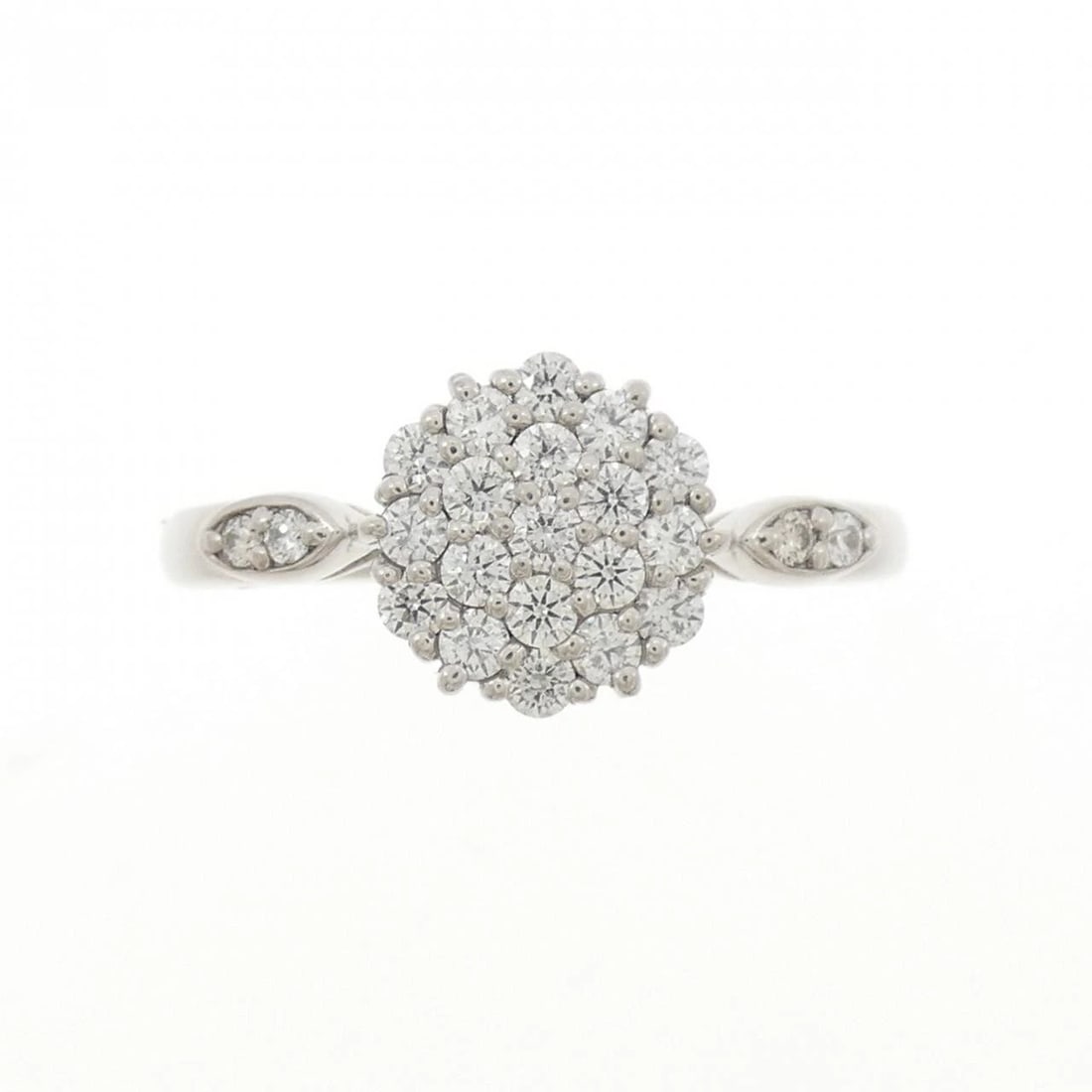PT900 DIAMOND RING: PT900 Diamond Ring Brand: Unbranded Type: Diamond Ring Material: Platinum900, Main Stone/Creation Natural Color: Silver Size: US 7 Accessories: None Accessories Notice: When purchasing pre-owned