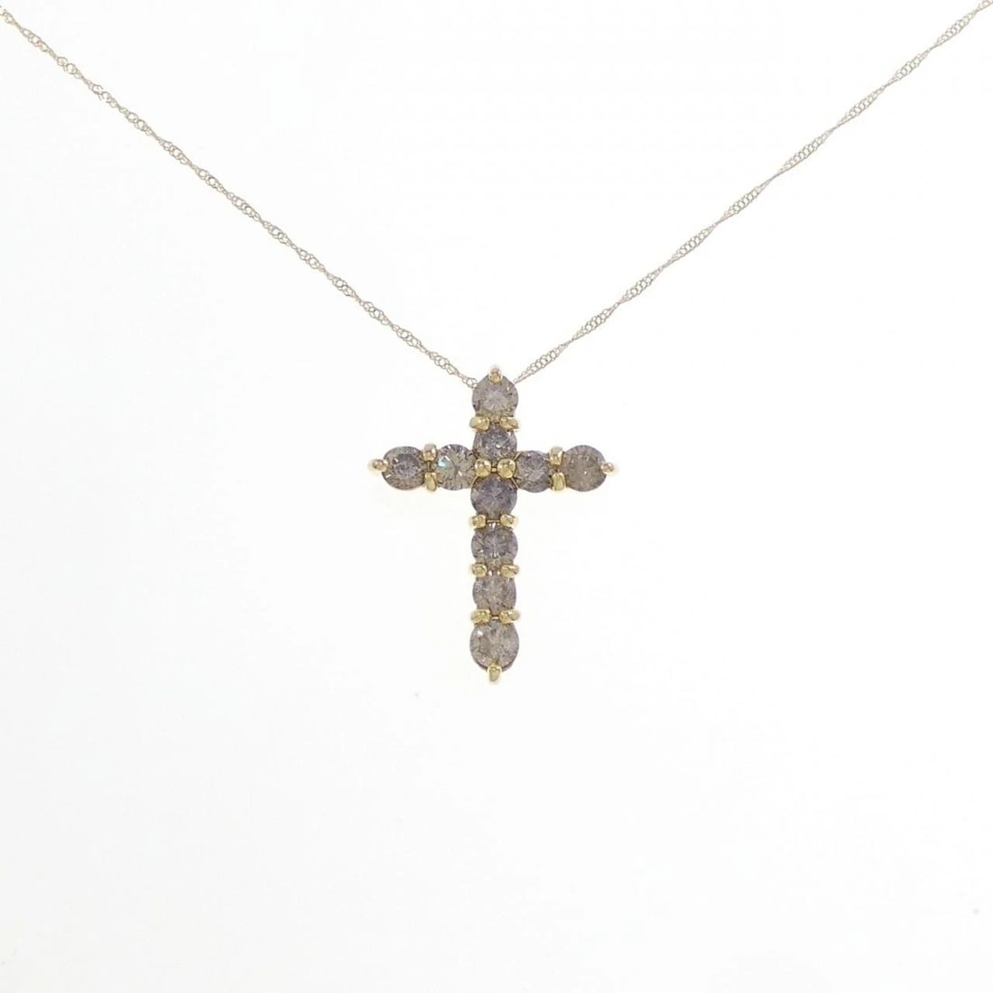 K18YG CROSS DIAMOND NECKLACE: K18YG Cross Diamond Necklace Brand: Unbranded Type: Diamond Necklace Material: K18YG, Main Stone/Creation Natural Color: Yellow gold Size: 45cmActual Size Pendant length approx. x width approx.: