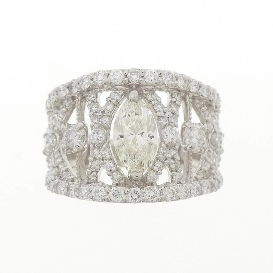 PT900 DIAMOND RING: PT900 Diamond Ring Brand: Unbranded Type: Diamond Ring Material: PT900, Main Stone/Creation Natural Color: Silver Size: US 5 1/4 Accessories: None Accessories Notice: When purchasing pre-o