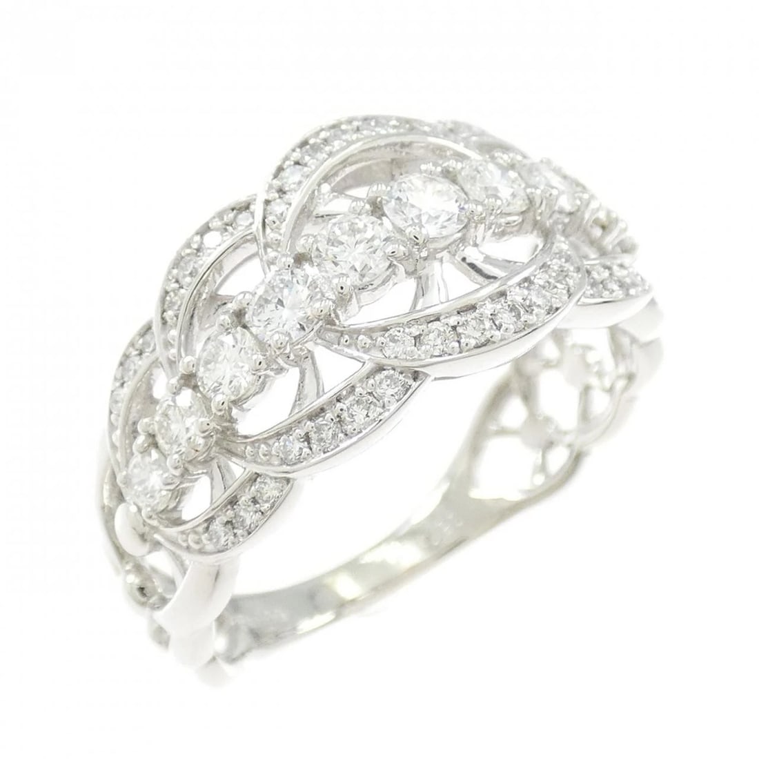 PT900 DIAMOND RING: PT900 Diamond Ring Brand: Unbranded Type: Diamond ring Material: PT900, Main Stone/Creation Natural Color: Silver Size: US 9.5 Accessories: None Accessories Notice: When purchasing pre-owned goods,