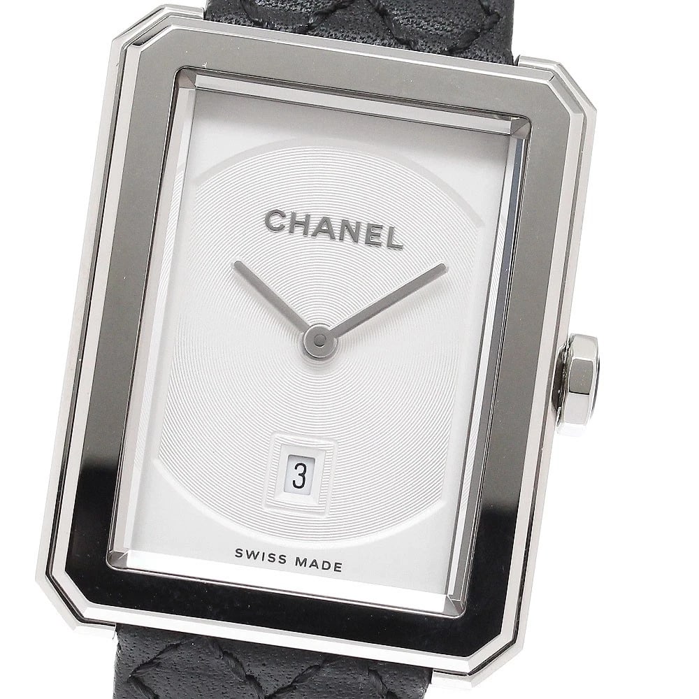 CHANEL BOY FRIEND DATE WHITE DIAL QUARTZ LADIES WATCH: CHANEL boy friend Date white Dial Quartz Ladies Watch Brand: CHANEL Type: Wristwatch Material: Band Material Leather/Tweed, Case Material Stainless Steel / Leather/Tweed Color: Band Color black, Dial 