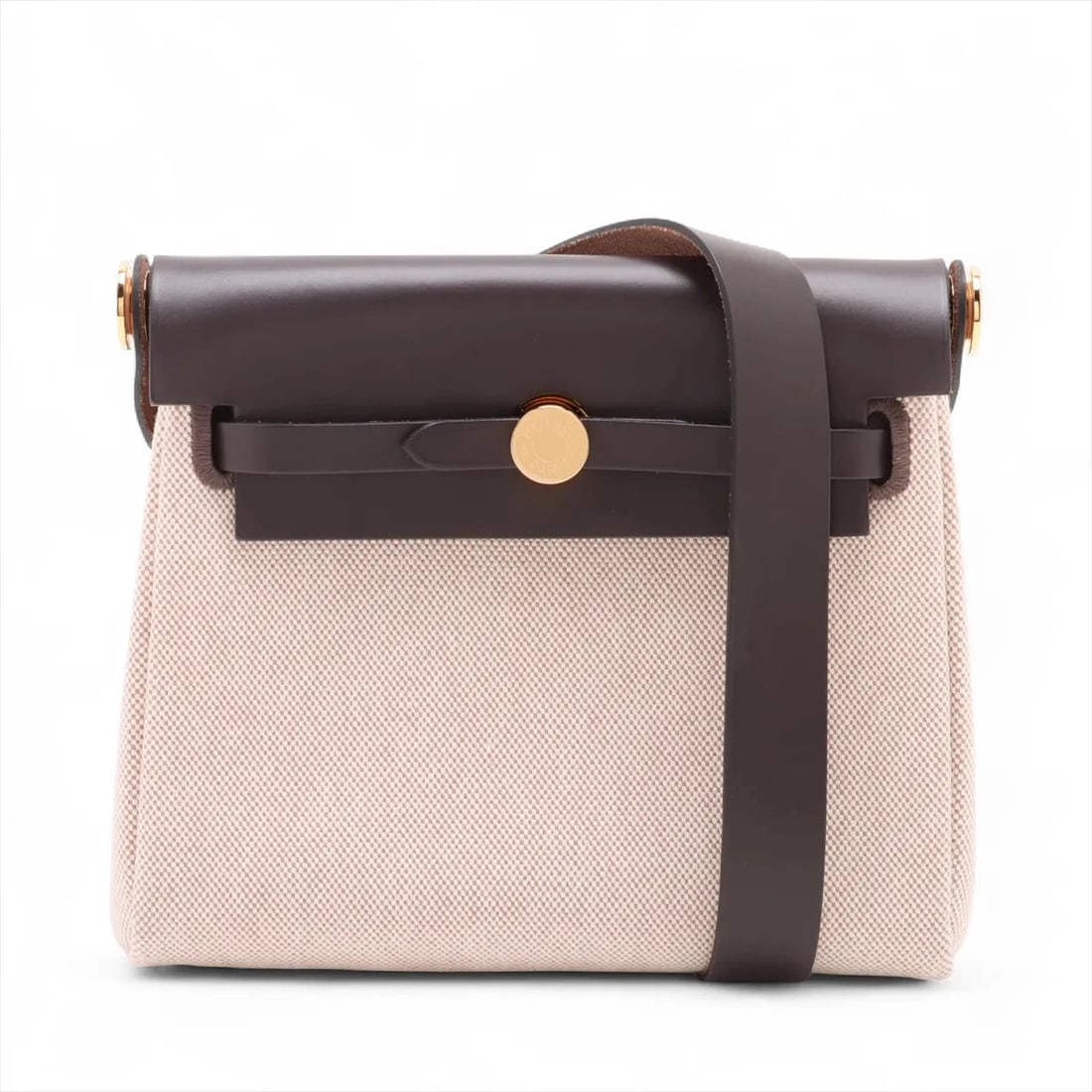 HERMES YALE BAG ZIP 20 TWIRL ASH X VASH HUNTER: Hermes Yale bag zip 20 Twirl Ash x Vash Hunter Brand: Hermès Type: Shoulder bag Material: Twirl Ash x Vash Hunter Color: ECRU X EVENNE Size: Height:6.9inchLength:8.3inchDepth:2.4inch Accessories: