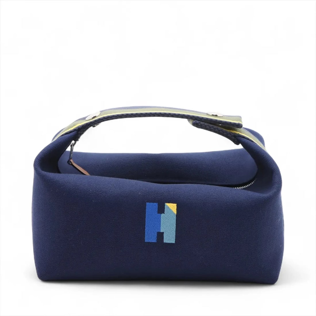 HERMES BRID A BLACK PM CANVAS NAVY BLUE: Hermes Brid A Black PM canvas Navy Blue Brand: Hermès Type: Hand bag Material: canvas Color: Navy Blue Size: Height:5.1inch Length:8.1inch Depth:4.7inch Handle height:2.0inch Accessories: None