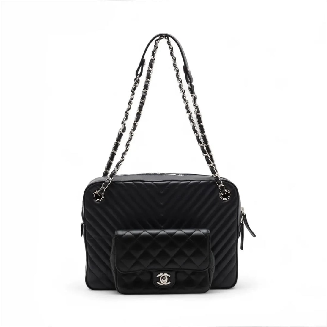 CHANEL CHEVRON LAMBSKIN CHAIN SHOULDER BAG: Chanel Chevron Lambskin Chain Shoulder Bag Brand: Chanel Type: Shoulder bag Material: Lambskin Color: navy x black Size: Height:7.9inchLength:10.8inchDepth:2.4inch Accessories: None Accessories