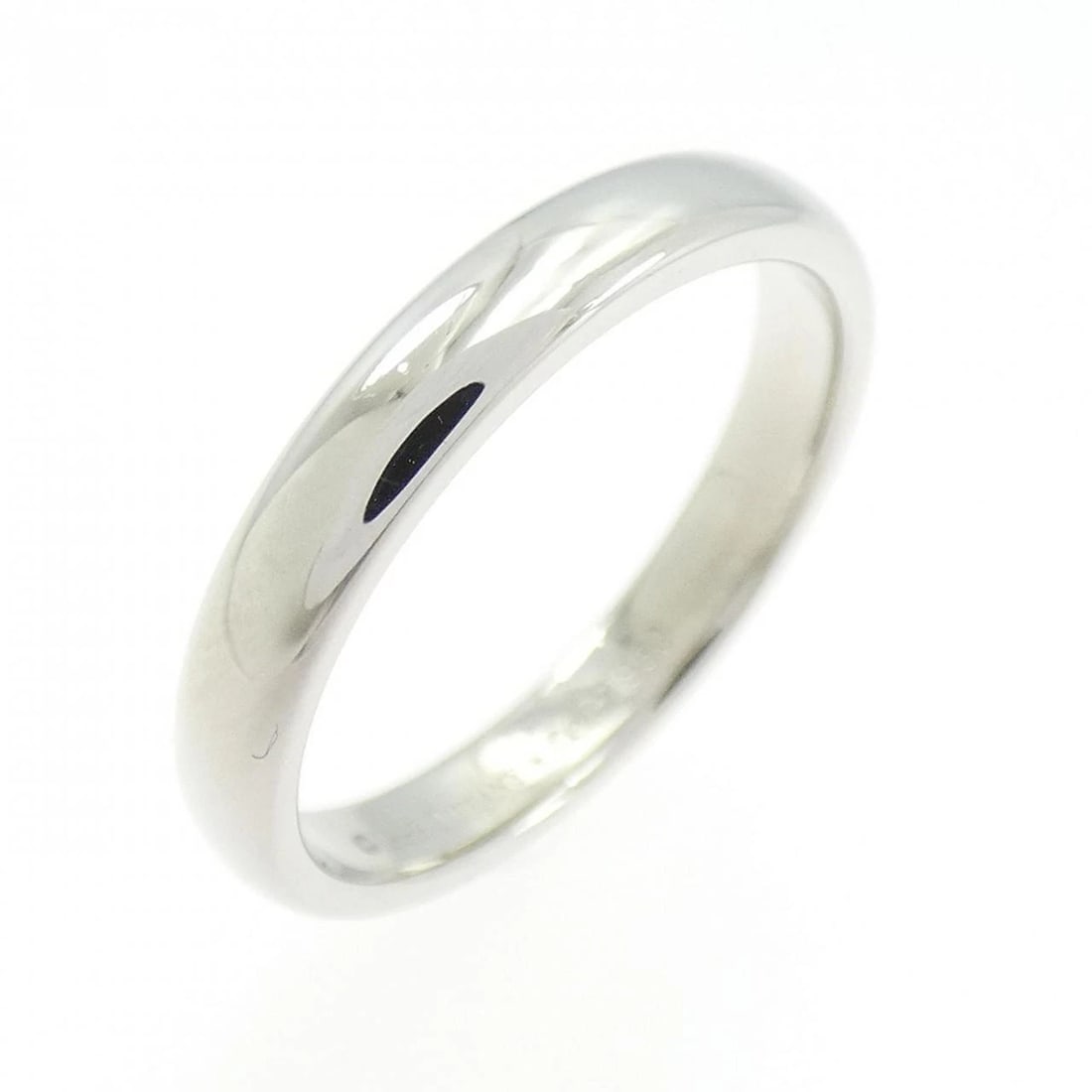 TIFFANY & CO. FOREVER WEDDING BAND RING: TIFFANY & Co. Forever Wedding Band Ring Brand: TIFFANY&Co. Type: TIFFANY & Co. Ring Material: Platinum950, Color: Platinum Size: US6 Accessories: None Accessories Notice: When purchasing pre-owned