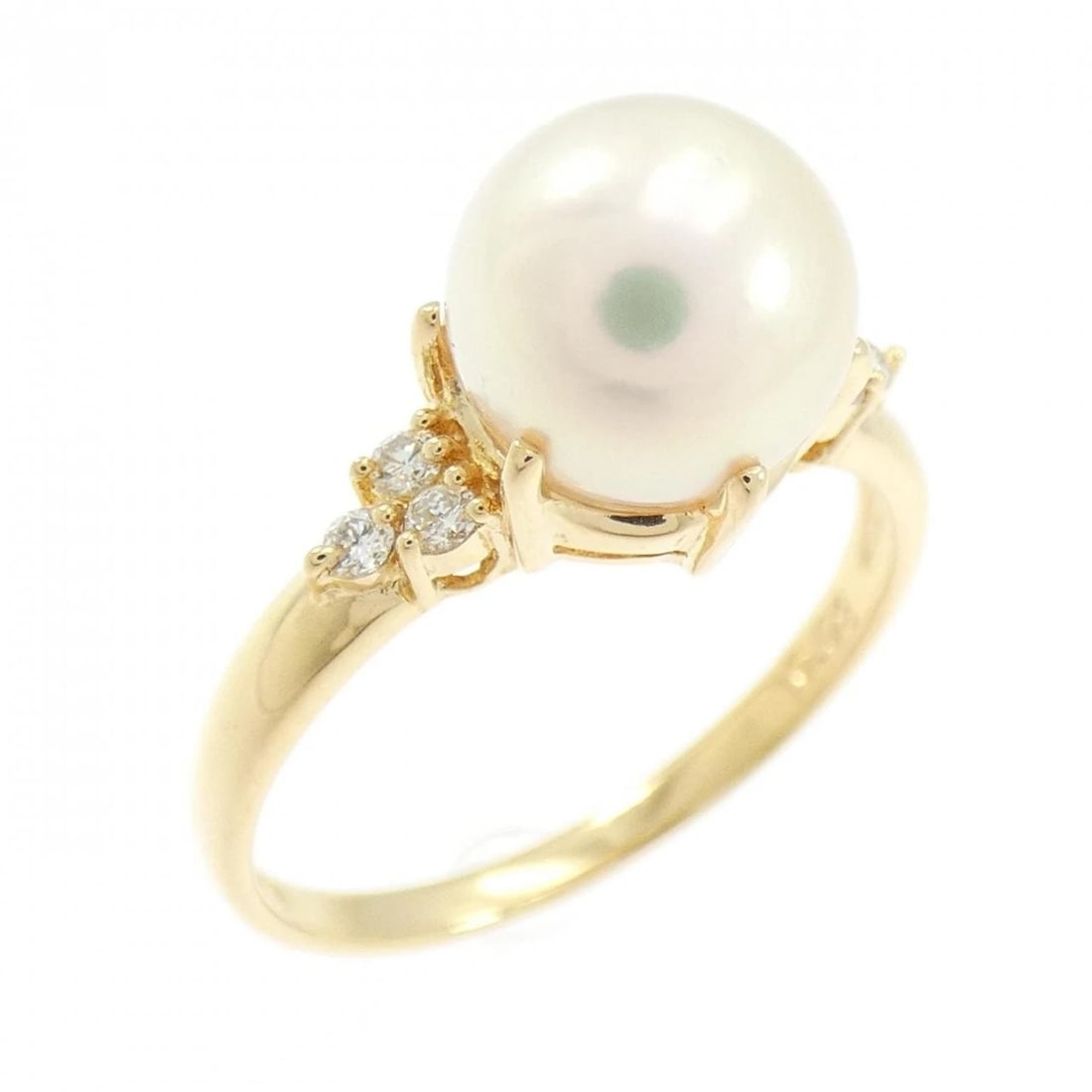 TASAKI AKOYA PEARL RING: Tasaki Akoya Pearl Ring Brand: TASAKI Type: Akoya Pearl Ring Material: K18 yellow gold, Main Stone/Creation Akoya Pearl Color: yellow gold Size: US5 3/4 Accessories: None Accessories Notice: When