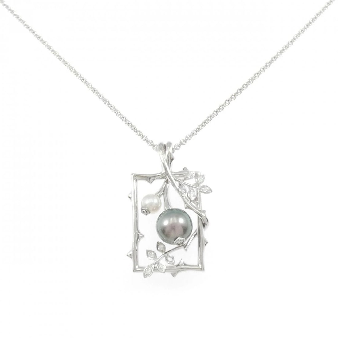 MIKIMOTO PEARL NECKLACE: Mikimoto Pearl Necklace Brand: MIKIMOTO Type: Mikimoto Necklace Material: K18 white gold, Main Stone/Creation Black Pearl Color: white gold Size: Actual Size Pendant length approx. x width approx.: