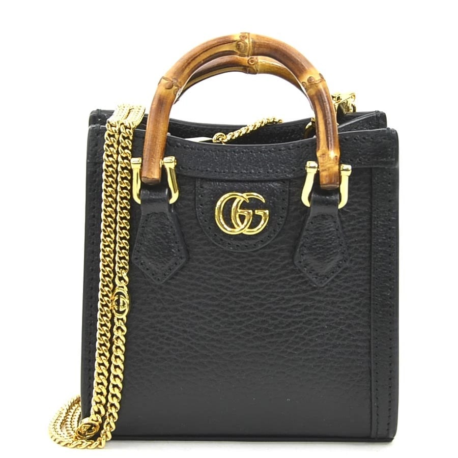 GUCCI DIANA HANDBAG SHOULDER BAG BLACK/GOLE: GUCCI Diana Handbag Shoulder Bag Black/Gole Brand: GUCCI Type: Shoulder Bag Material: Leather Color: Black Size: W:4.6inx H:4.7inx D:6.1in Handle Length:4.5in Accessories: None Accessories
