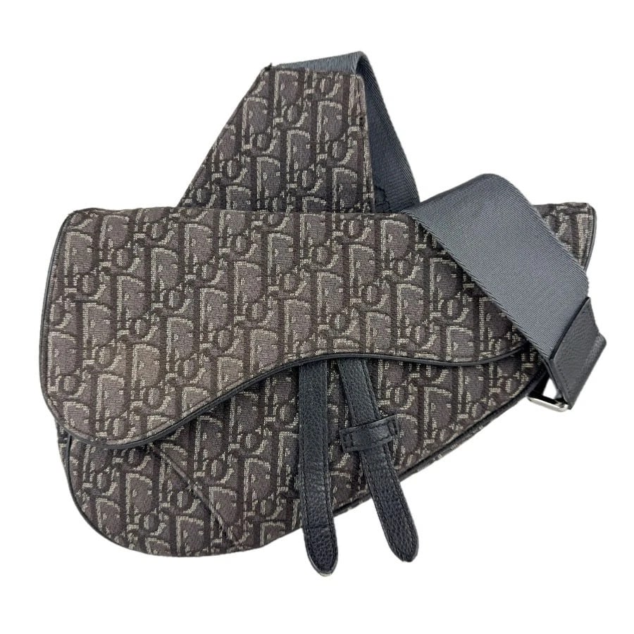 CHRISTIAN DIOR SADDLE BAG SHOULDER BAG BLACK BROWN: Christian Dior Saddle Bag Shoulder Bag Black Brown Brand: Christian Dior Type: Shoulder Bag Material: Canvas Color: Black Series Size: W:7.9inx H:7.1inx D:1.6in Accessories: None Accessori
