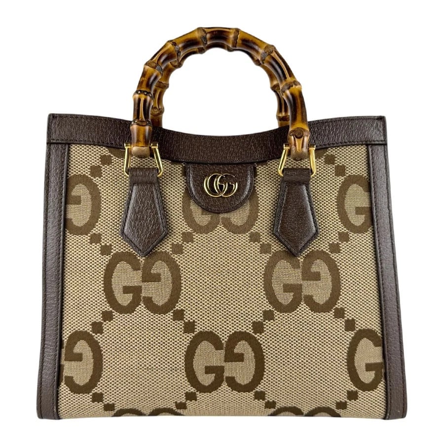 GUCCI DIANA JUMBO GG HANDBAG SHOULDER BAG: GUCCI Diana Jumbo GG Handbag Shoulder Bag Brand: GUCCI Type: Handbag Material: Canvas/Leather Color: Beige / Brown Size: W:10.6inx H:8.7inx D:3.9in Handle Length:11.8in Accessories: None A
