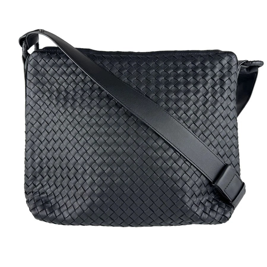 BOTTEGAVENETA INTRECCIATO SHOULDER BAG: BOTTEGAVENETA Intrecciato Shoulder Bag Brand: BOTTEGAVENETA Type: Shoulder Bag Material: Leather Color: Black Size: W:12.2inx H:11.0inx D:6.7in Accessories: None Accessories Notice: When p