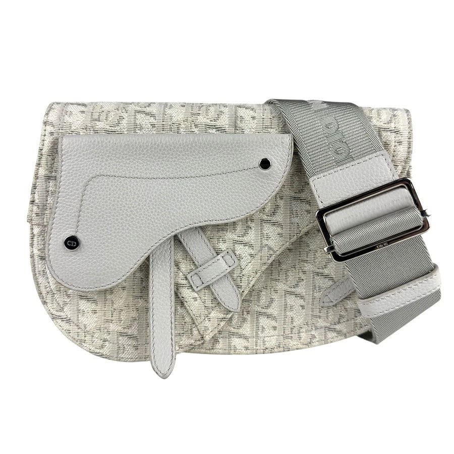 CHRISTIAN DIOR SHOULDER BAG CANVAS/LEATHER: Christian Dior Shoulder Bag Canvas/Leather Brand: Christian Dior Type: Shoulder Bag Material: Canvas/Leather Color: White X Light Gray Size: W:8.7inx H:5.9inx D:1.2in Accessories: None Acc