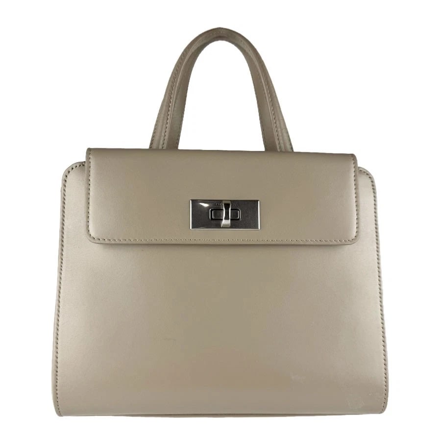BALENCIAGA MONEY SMALL TOTE BAG HANDBAG: BALENCIAGA Money Small Tote Bag Handbag Brand: BALENCIAGA Type: Handbag Material: Leather Color: Greige Size: W:9.1inx H:7.9inx D:4.7in Handle Length:11.0in Accessories: None Accessories N
