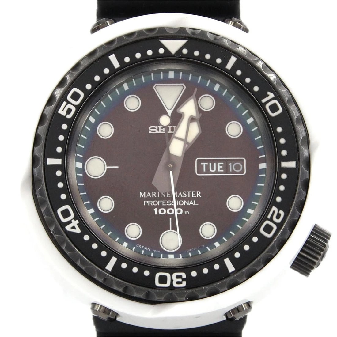 SEIKO MARINE MASTER WHITE WATCH: Seiko Marine Master White Watch Brand: SEIKO Type: Wrist watch Material: Case: Other Bracelet: Rubber Color: Dial Color: Black Band Color: Black Size: Case diameter: Approx. 49mm Accessories: None