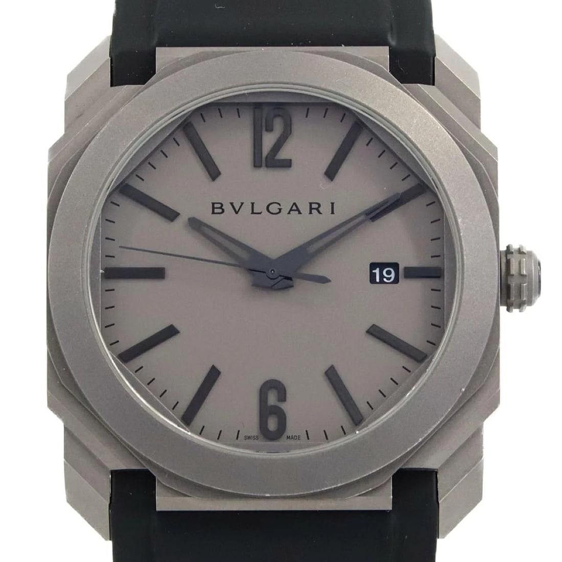BULGARI OCTO ORIGINALE WATCH: Bulgari Octo Originale Watch Brand: BVLGARI Type: Wrist watch Material: Case: Titanium Bracelet: Rubber Color: Dial Color: Gray Band color: Black Size: Case diameter: Approx. 41mm Accessories: None