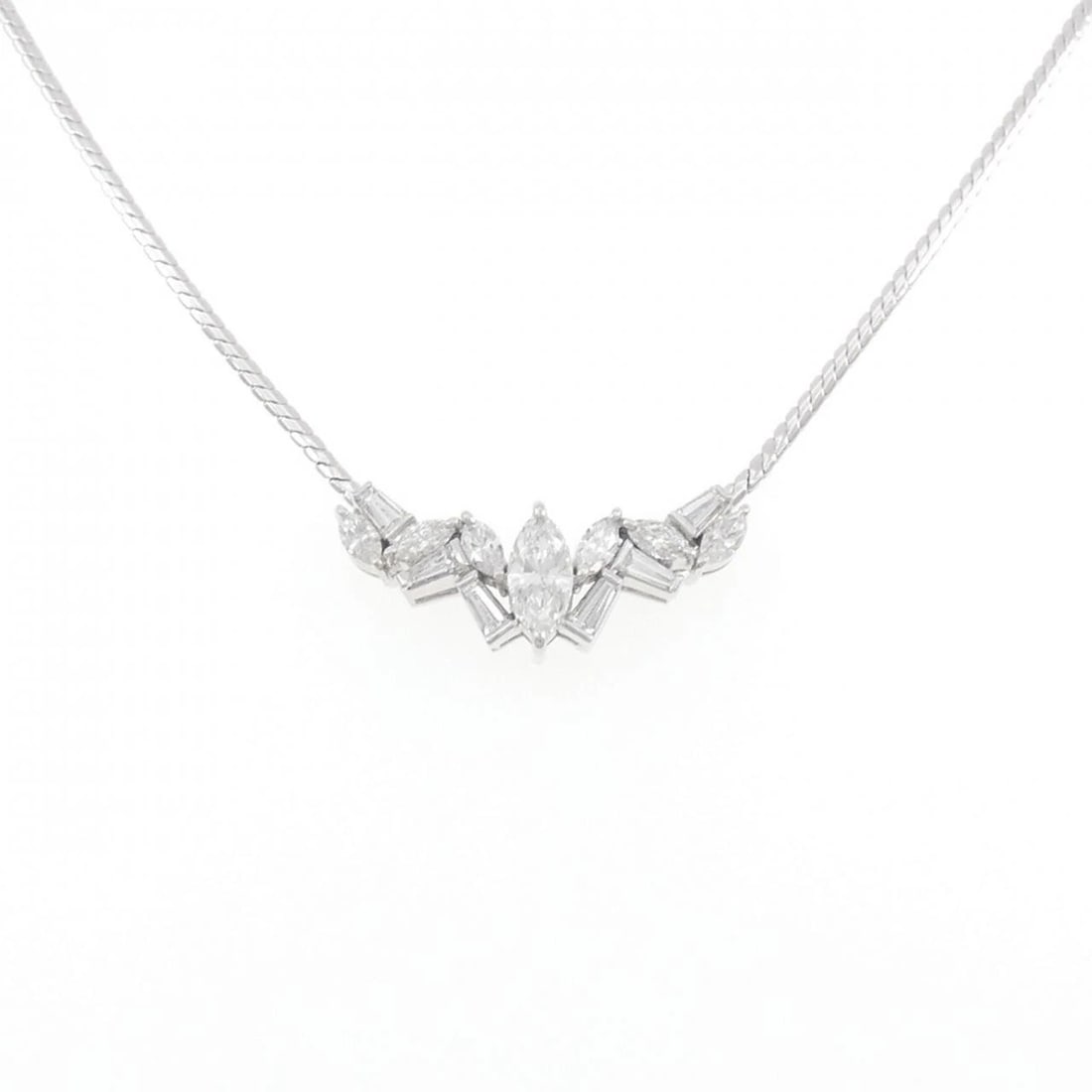 MIKIMOTO DIAMOND NECKLACE: Mikimoto Diamond Necklace Brand: MIKIMOTO Type: Mikimoto Necklace Material: K18 white gold, Main Stone/Creation Natural Color: White Gold Size: Actual Size Pendant length approx. x width approx.:
