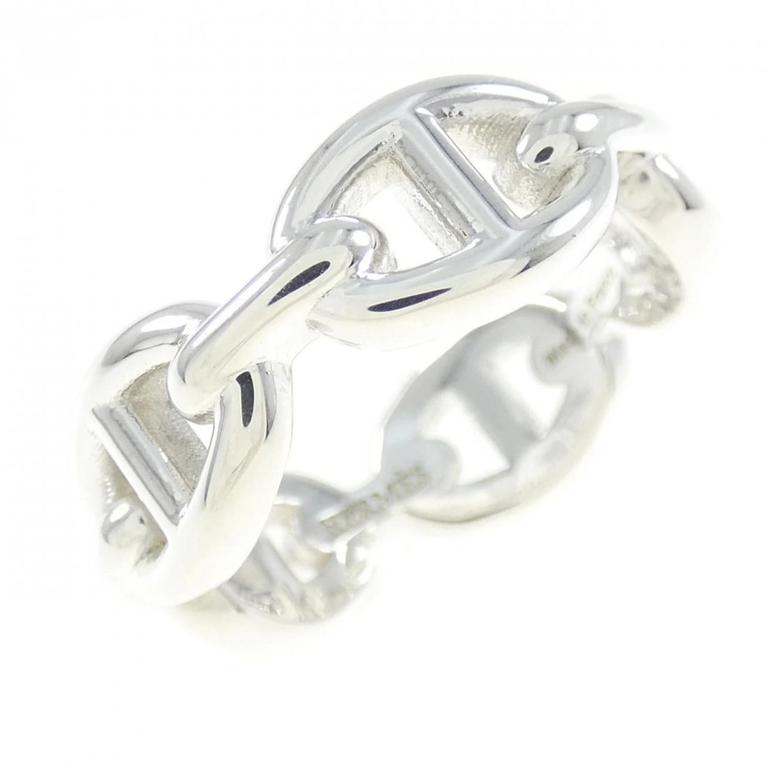 HERMES CHAINE D'ANCRE ENCHAINE RING: Hermes Chaine d'Ancre Enchaine Ring Brand: HERMES Type: Hermes Ring Material: 925Silver, Color: Silver Size: US6 1/4 Accessories: None Accessories Notice: When purchasing pre-owned goods,