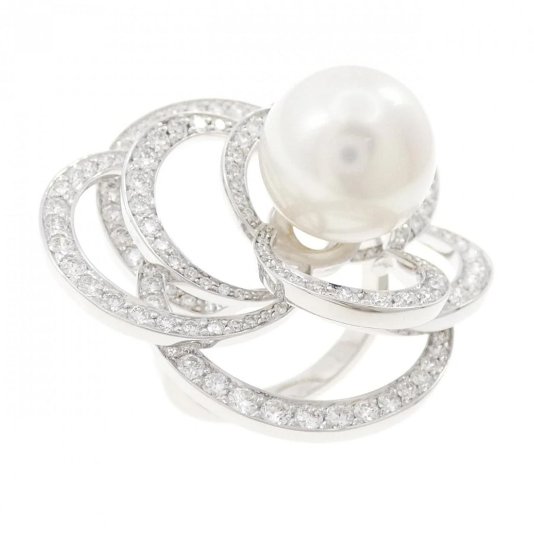 CHANEL CAMELLIA RING: Chanel Camellia Ring Brand: CHANEL Type: Chanel Ring Material: 750 White Gold, Main Stone/Creation White Butterfly Pearl 0.5 Color: White Gold Size: US6 1/4 Accessories: None Accessories N