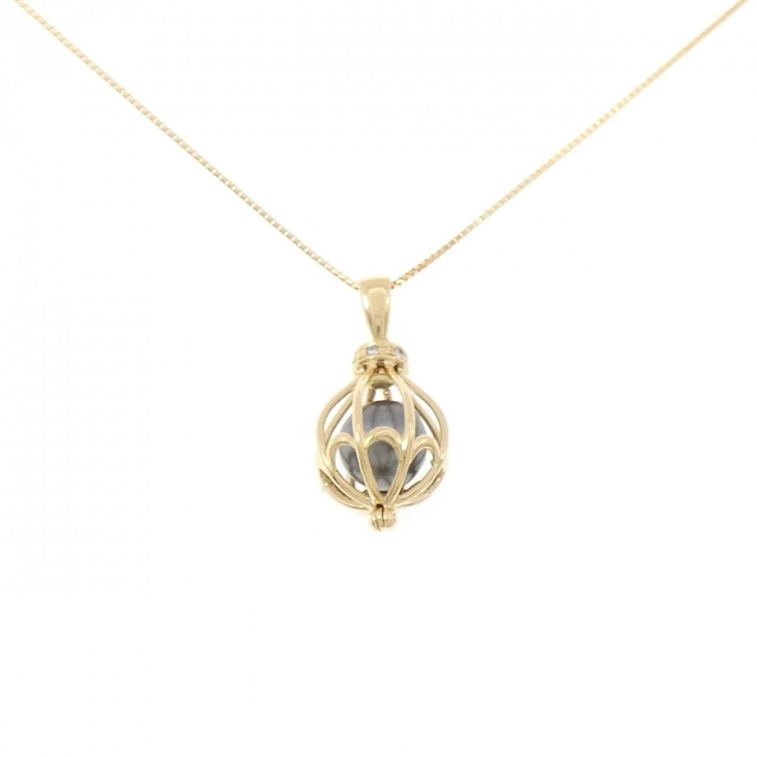 TASAKI BLACK PEARL NECKLACE: Tasaki Black Pearl Necklace Brand: TASAKI Type: Tasaki Necklace Material: K18 yellow gold, Main Stone/Creation Black Pearl Secondary Stone Diamond Color: yellow gold Size: Actual Size Pendant length a