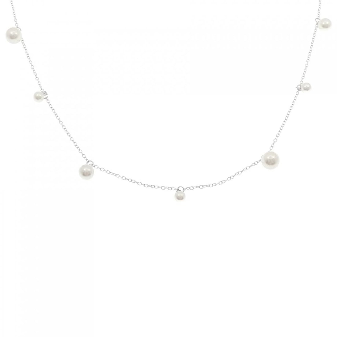 MIKIMOTO AKOYA PEARL NECKLACE: Mikimoto Akoya Pearl Necklace Brand: MIKIMOTO Type: Mikimoto Necklace Material: 750 white gold, Main Stone/Creation Akoya Pearl Color: white gold Size: Actual Size Max width approx.: 11.0mm Chain