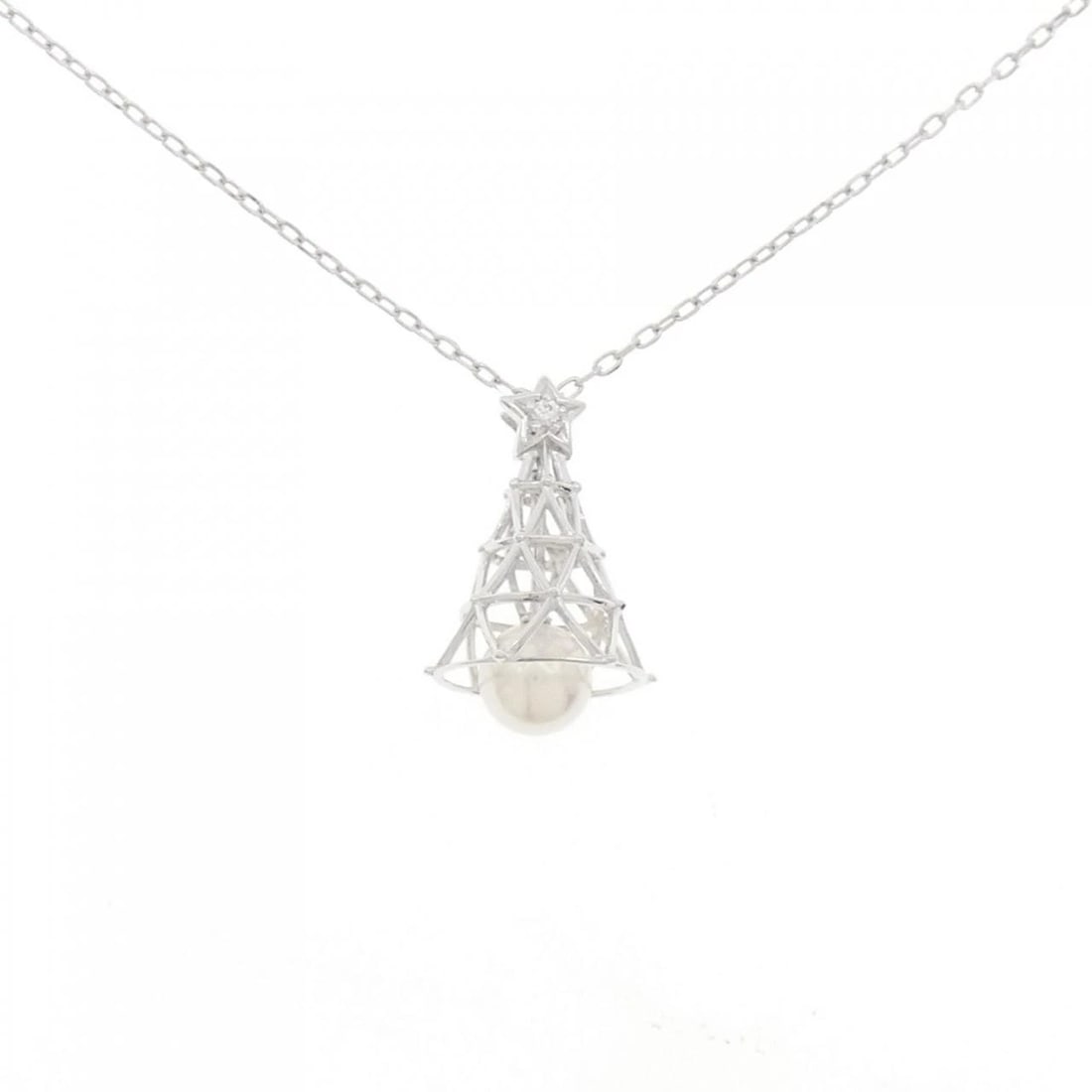 MIKIMOTO AKOYA PEARL NECKLACE: Mikimoto Akoya Pearl Necklace Brand: MIKIMOTO Type: Mikimoto Necklace Material: 750 white gold, Main Stone/Creation Akoya Pearl Secondary Stone diamond Color: white gold Size: Actual Size Pendant