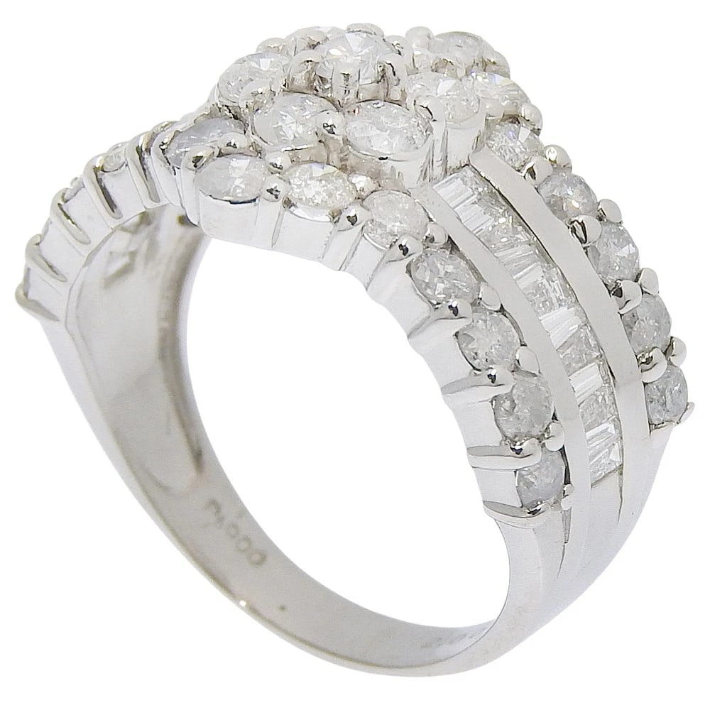 RING PT900PLATINUM: Ring Pt900Platinum Brand: no brand Type: Ring Material: Pt900Platinum, Color: Silver Size: 6.6(US Accessories: None Accessories Notice: When purchasing pre-owned goods, please refer to the photos of