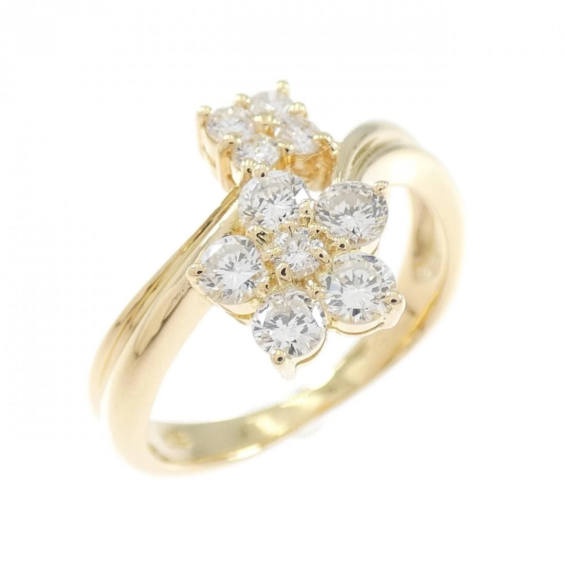 K18YG FLOWER DIAMOND RING: K18YG Flower Diamond Ring Brand: Unbranded Type: Diamond Ring Material: K18YG, Main Stone/Creation Natural Color: Yellow Gold Size: US4 3/4 Accessories: None Accessories Notice: When purchasing