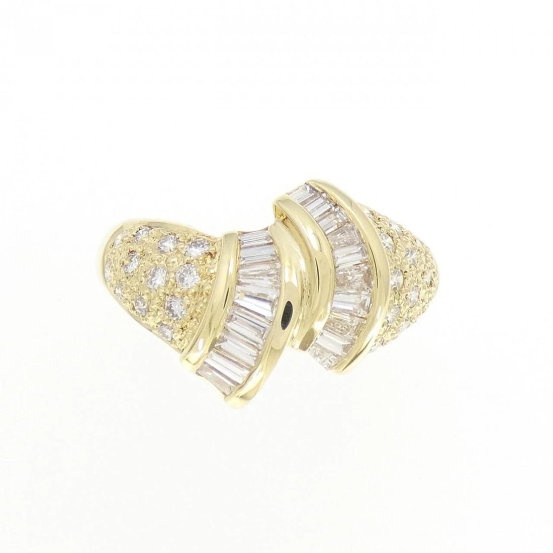 750YG DIAMOND RING: 750YG diamond ring Brand: Unbranded Type: Diamond Ring Material: 750YG, Main Stone/Creation Natural Color: Yellow Gold Size: US6 1/4 Accessories: None Accessories Notice: When purchasing pre-owned