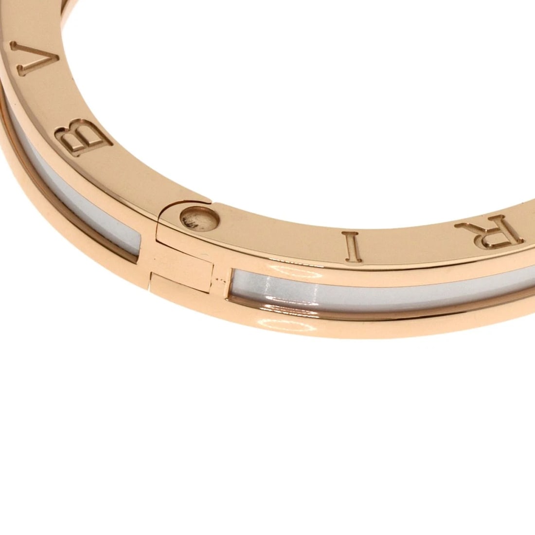 BVLGARI B.ZERO1 M WHITE CERAMIC BRACELET: BVLGARI B.zero1 M White Ceramic Bracelet Brand: BVLGARI Type: Bracelet Material: K18 Pink Gold, Color: Exterior Color Gold Size: Inner Circumference:6.5inch/16.5cm Band Width:0.3inch/7mm Accessories:
