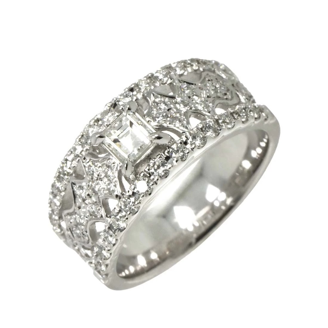 DIAMOND RING 18K K18 WG WHITE GOLD: Diamond Ring 18K K18 WG White Gold Brand: Unbranded Type: Ring Material: 750 White Gold, Main Stone/Creation Natural Color: White Gold Size: 6-6.25 (US) Accessories: None Accessories Notice: When