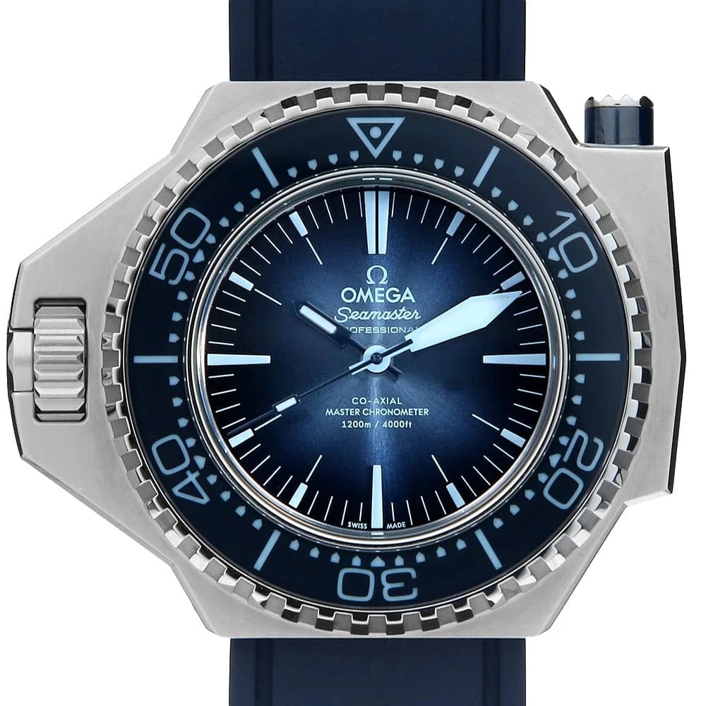 OMEGA SEAMASTER PLOPROF CO AXIAL CHRONOMETER WATCH: OMEGA Seamaster Ploprof Co Axial Chronometer Watch Brand: OMEGA Type: Wrist watch Material: Band Material rubber, Case Material Stainless Steel Color: Dial Colour Blue Size: Case:W45mm Accessories