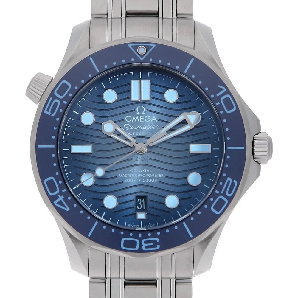 OMEGA SEAMASTER DIVER CO AXIAL MASTER CHRONOMETER WATCH: OMEGA Seamaster Diver Co Axial Master Chronometer Watch Brand: OMEGA Type: Wrist watch Material: Band Material Stainless Steel, Case Material Stainless Steel Color: Dial Colour Blue Size: Case:W42mm C