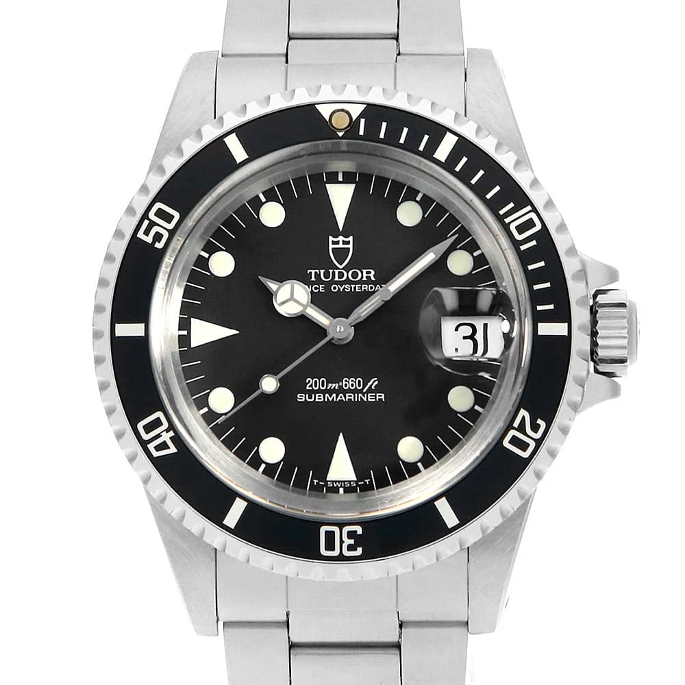 TUDOR SUBMARINER BLACK WATCH: TUDOR SUBMARINER Black Watch Brand: TUDOR Type: Wrist watch Material: Band Material Stainless Steel, Case Material Stainless Steel Color: Dial Colour Black Size: Case:W40mm Circumference of Wrist:17.5