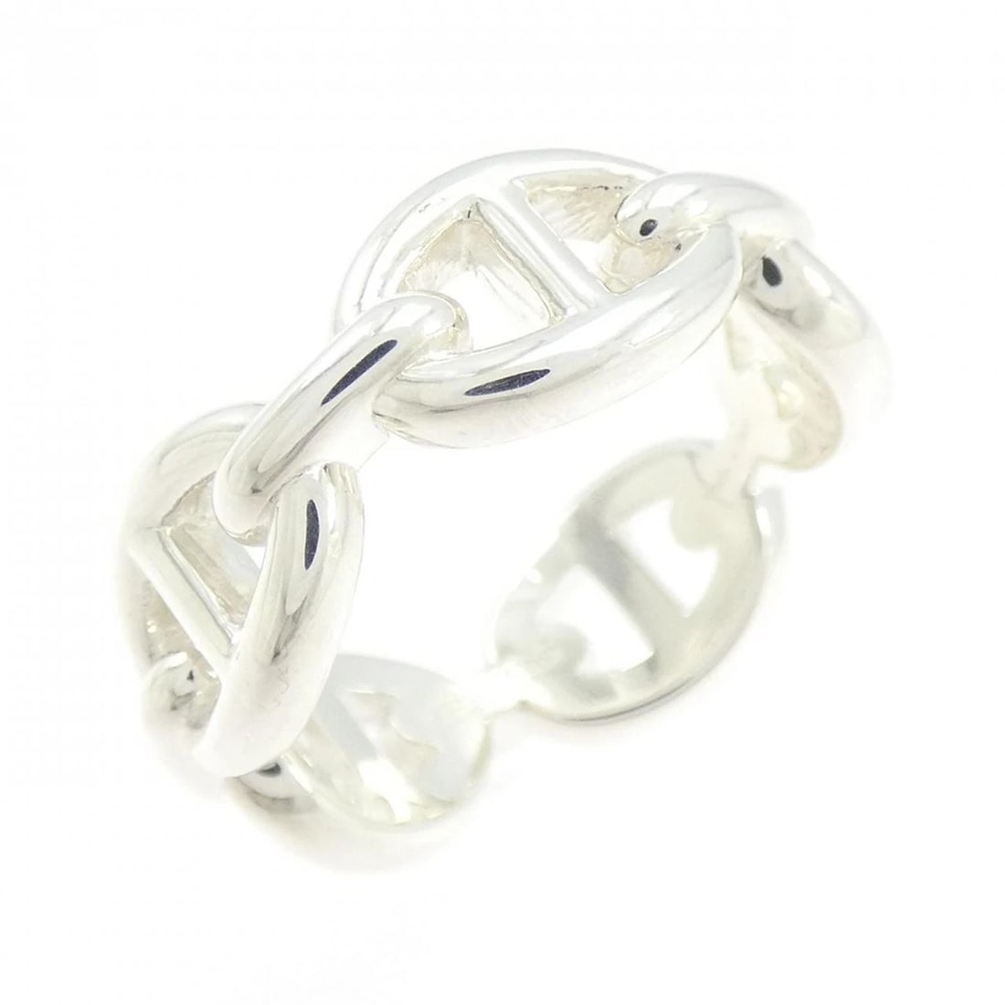 HERMES CHAINE D'ANCRE ENCHAINE RING: Hermes Chaine d'Ancre Enchaine Ring Brand: HERMES Type: Hermes Ring Material: 925Silver, Color: none Size: US6 Accessories: None Accessories Notice: When purchasing pre-owned goods, please refer to
