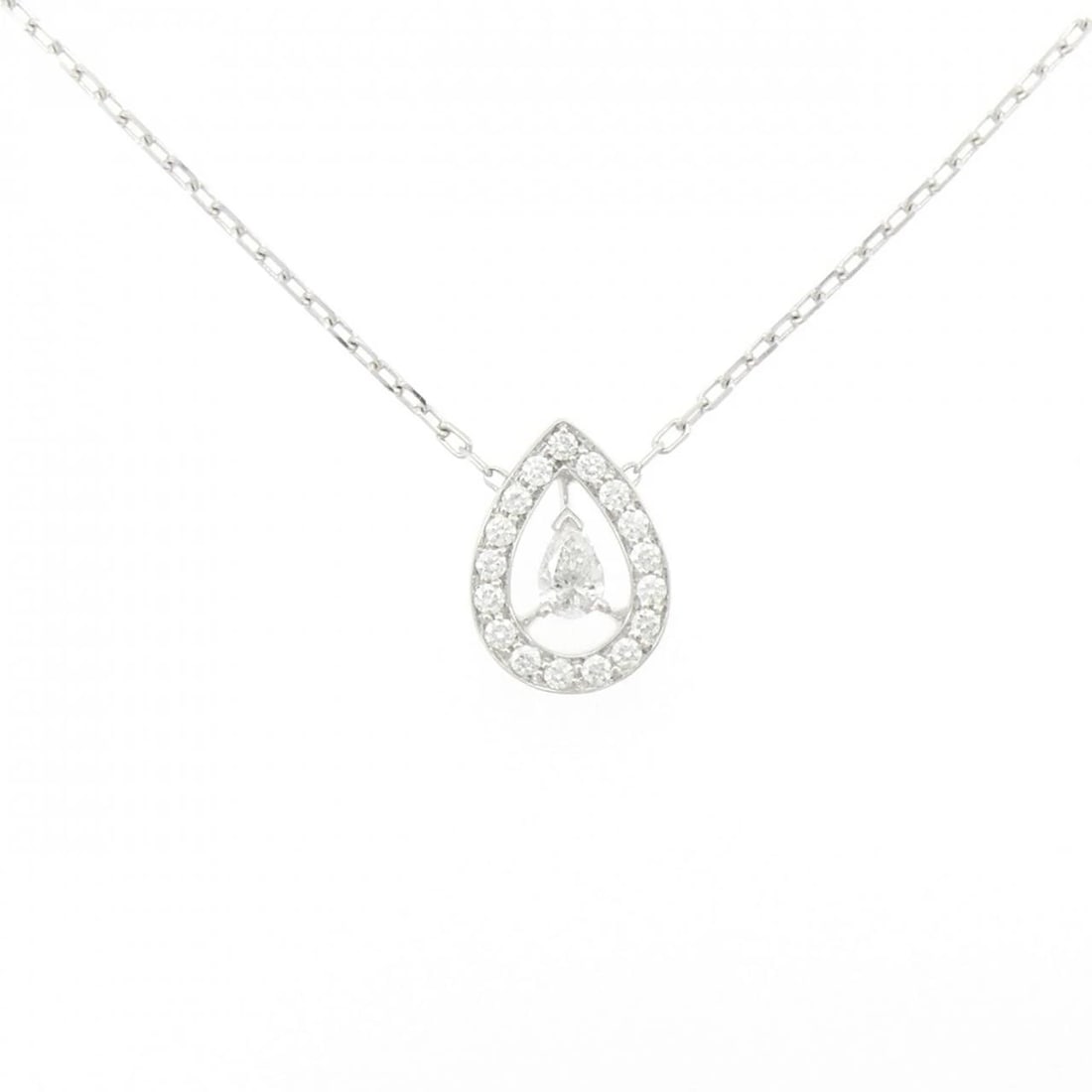 BOUCHERON AVA POIRET NECKLACE: Boucheron Ava Poiret Necklace Brand: Boucheron Type: Boucheron Necklace Material: 750 white gold, Color: white gold Size: 43cm,Actual Size Pendant length approx. x width approx.: 14.7mmx10.7mm Chain m