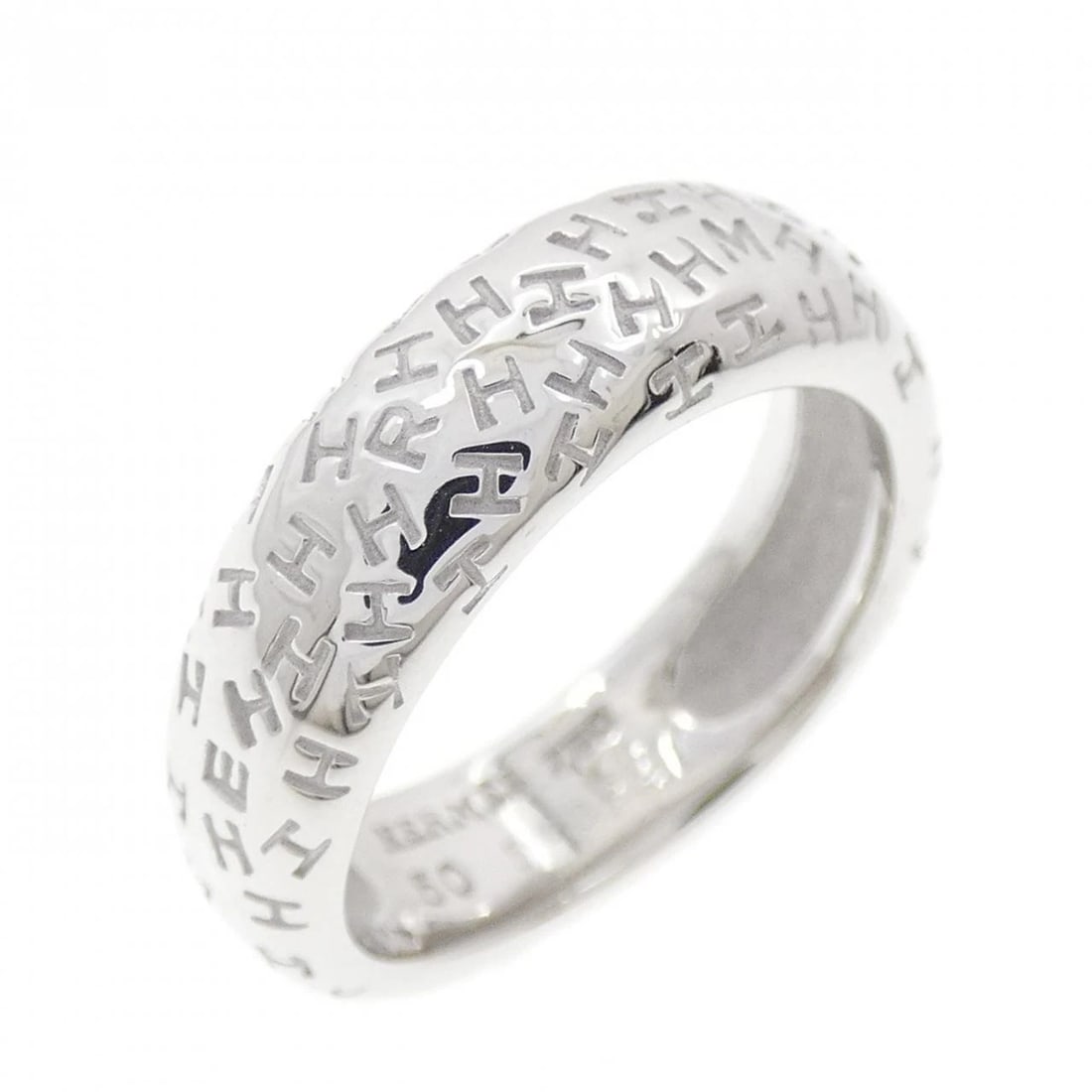 HERMES TOUBOU RING: Hermes Toubou Ring Brand: HERMES Type: Hermes Ring Material: 750 white gold, Color: white gold Size: US5 1/4 Accessories: None Accessories Notice: When purchasing pre-owned goods, please refer to the