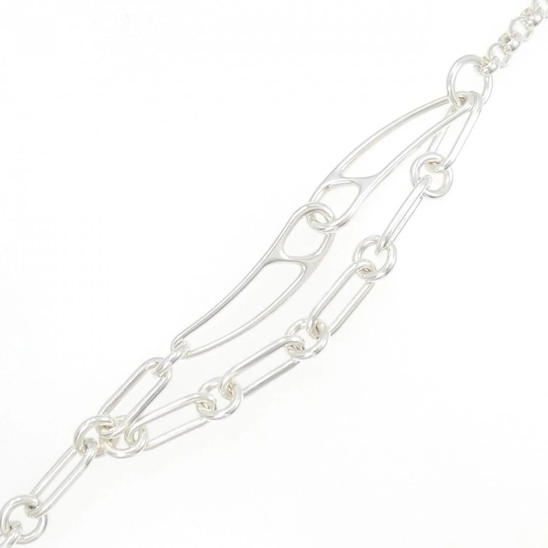 HERMES CHAINE D'ANCRE PUNK BRACELET: Hermes Chaine d'Ancre Punk Bracelet Brand: HERMES Type: Hermes bracelet Material: 925Silver, Color: none Size: 17cm,Actual Size Max width approx: 14.7mm Accessories: None Accessories Notice: When
