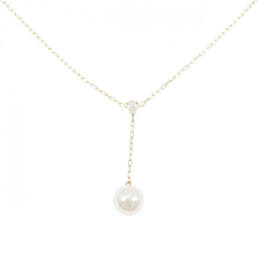 MIKIMOTO AKOYA PEARL NECKLACE: Mikimoto Akoya Pearl Necklace Brand: MIKIMOTO Type: Mikimoto Necklace Material: K18 yellow gold, Main Stone/Creation Akoya PearlSecondary StoneDiamond Color: Yellow Gold Size: 43cmActual Size Pendant 