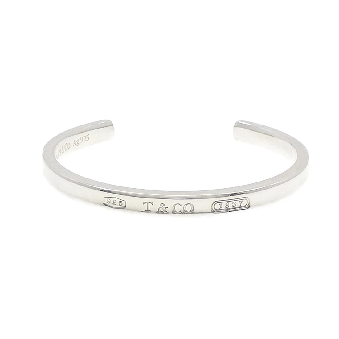 TIFFANY & CO. BANGLE: TIFFANY & Co. Bangle Brand: TIFFANY&Co. Type: TIFFANY & Co. Bracelet Material: 925Silver, Color: Silver Size: 15cmActual Size Max width approx.: 5.1mm Accessories: None Accessories Notice: