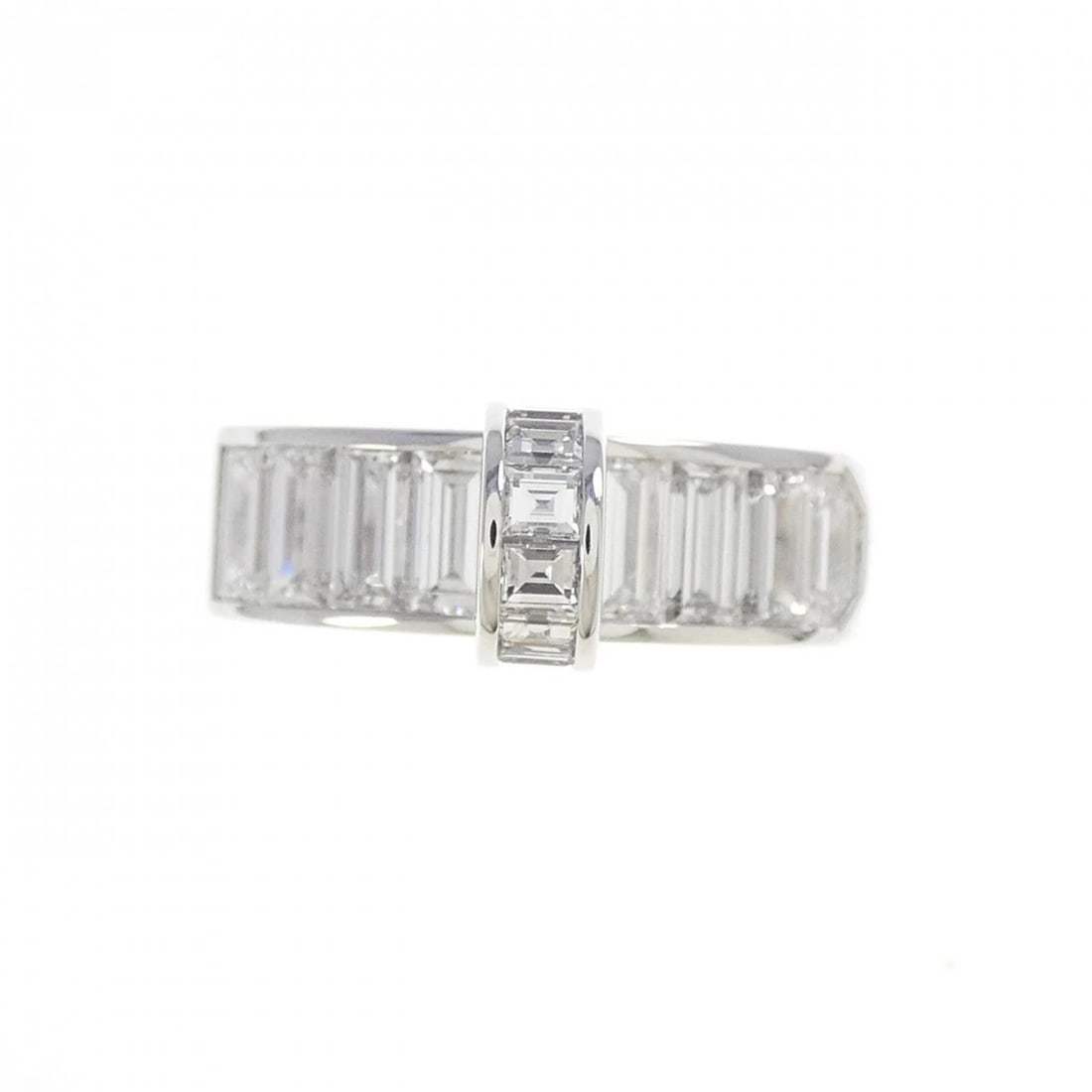 HERMES KELLY BAGUETTE PM RING: Hermes Kelly Baguette PM Ring Brand: HERMES Type: Hermes Ring Material: 750 white gold, Main Stone/Creation Natural Color: white gold Size: US6 1/4 Accessories: None Accessories Notice: When